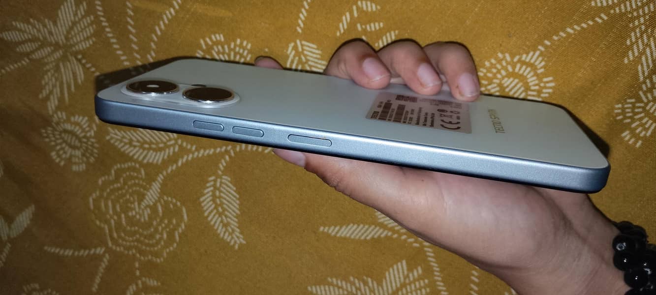 Tecno Spark Go 2 2