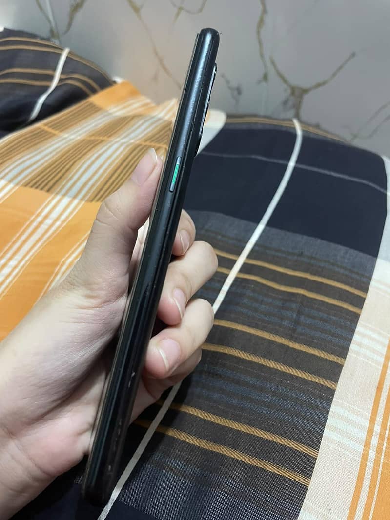 OPPO Reno6 2