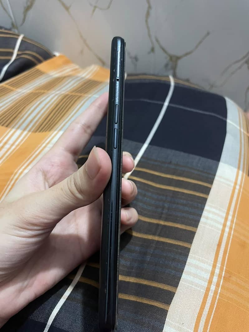 OPPO Reno6 4