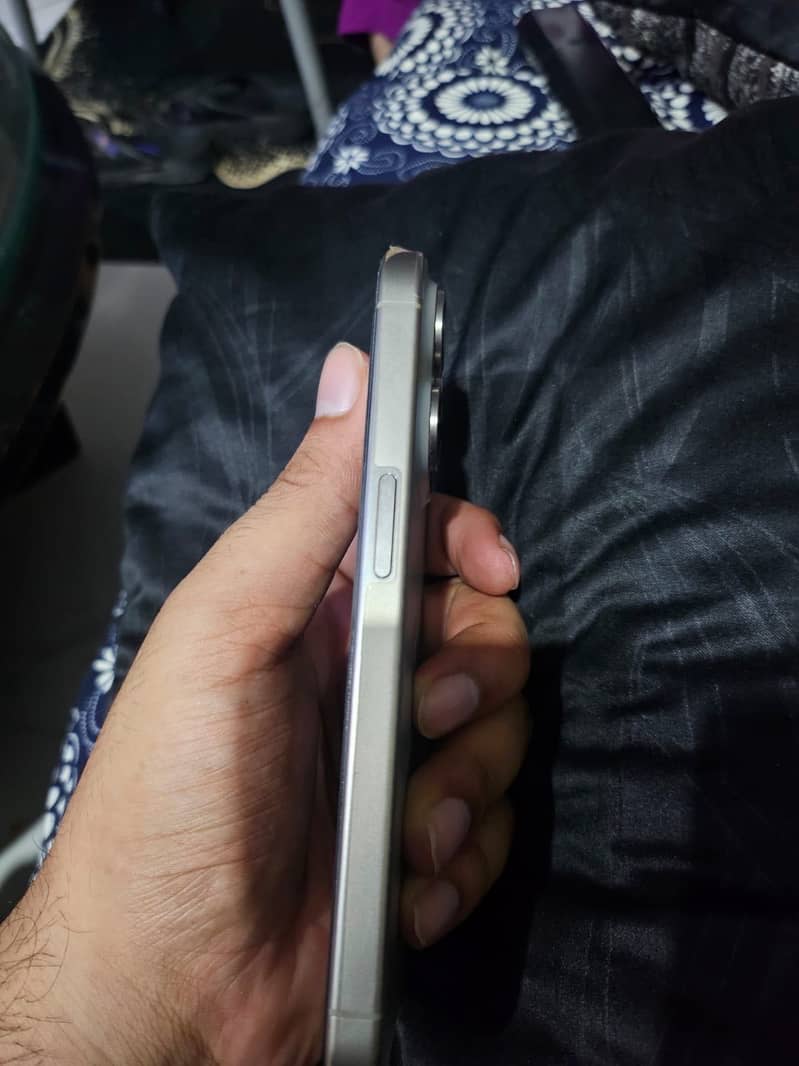 Apple iPhone 15 Pro 5