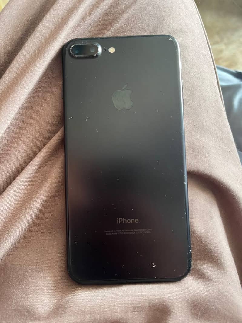 Apple iPhone 7 Plus 5