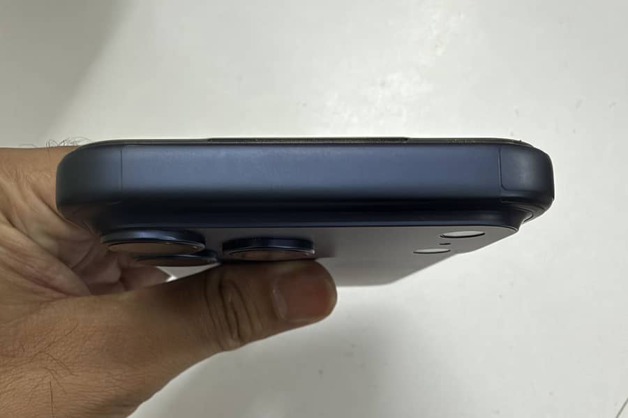 Apple iPhone 17 Pro Max 3