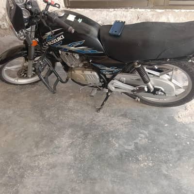 Suzuki Motor Cycle 150 Model 2014