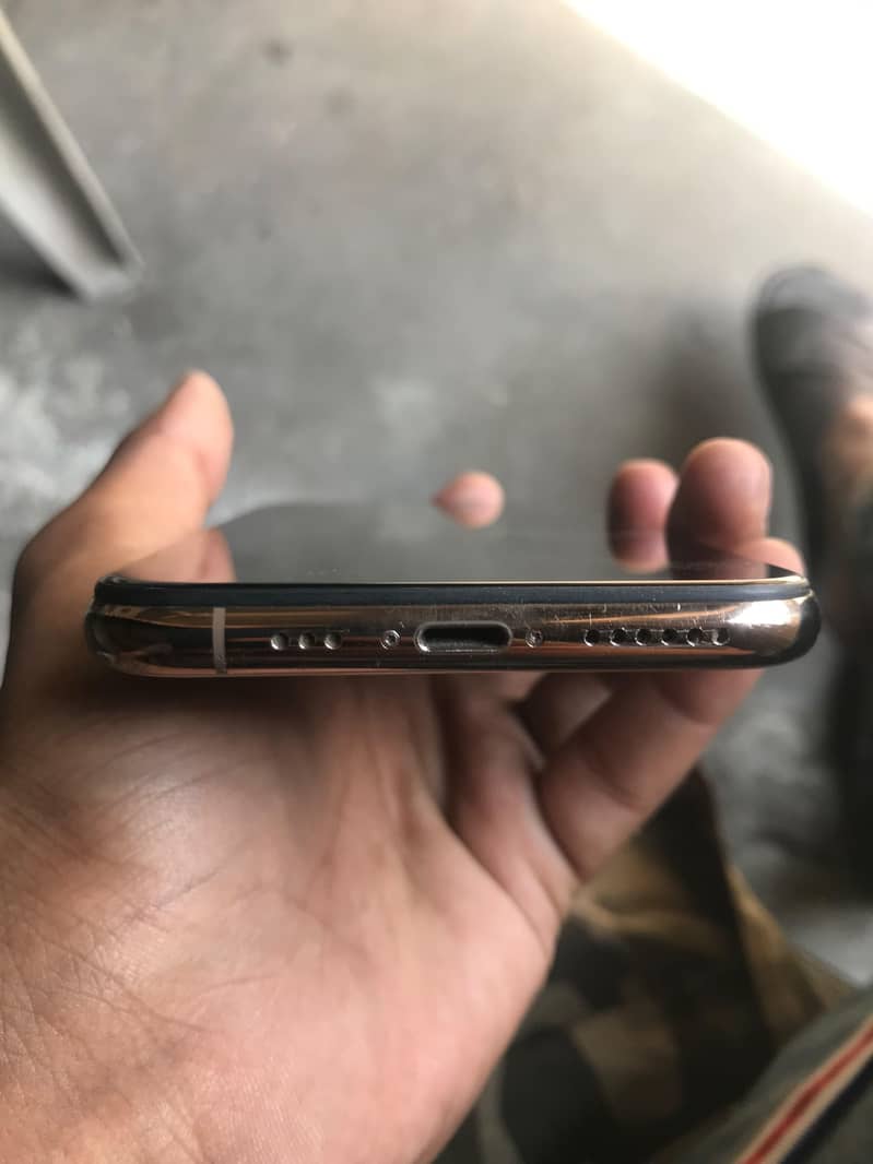 Apple iPhone XS 2
