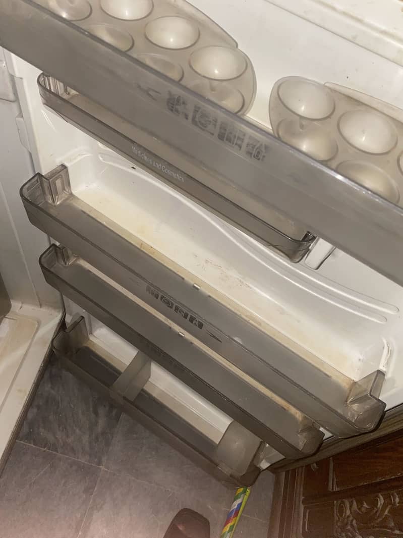 Dawlance fridge 0