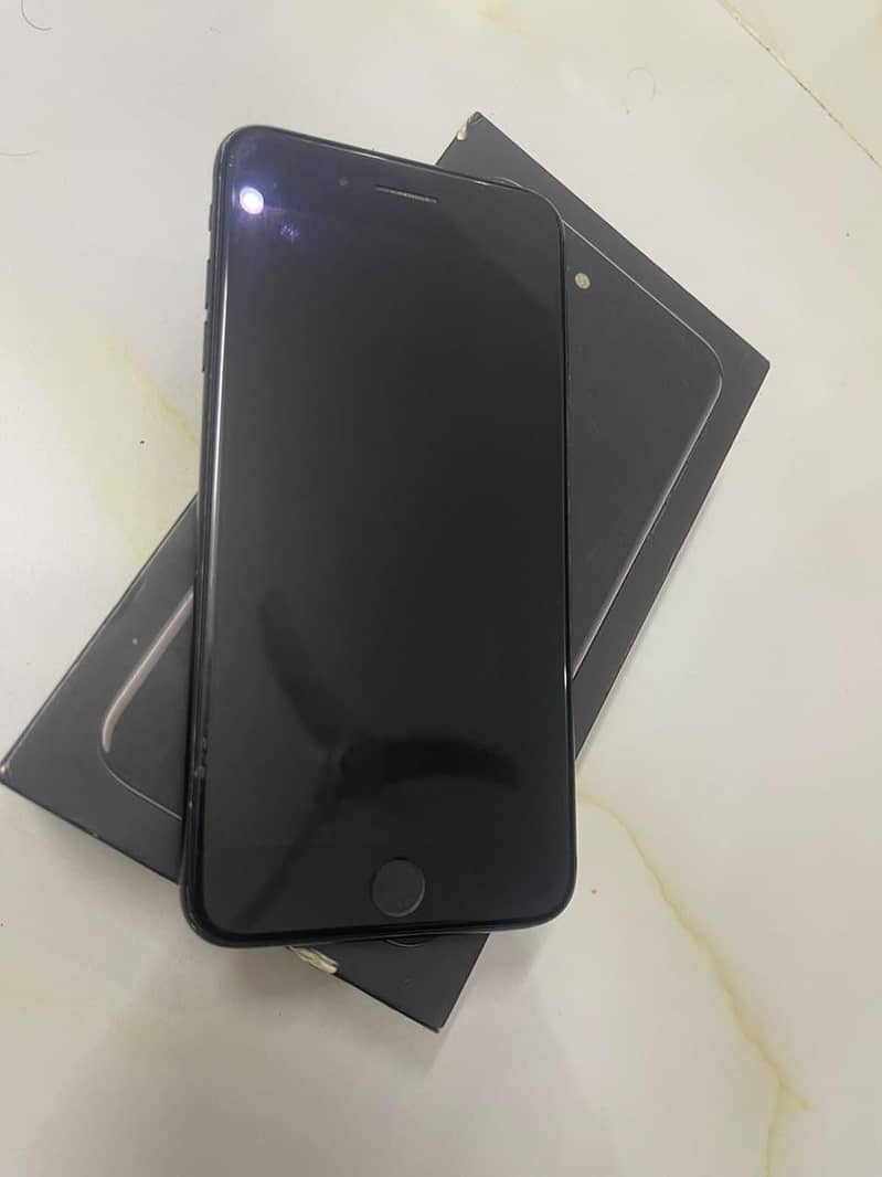 Apple iPhone 7 Plus 0