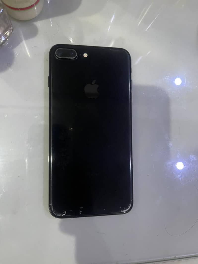 Apple iPhone 7 Plus 1