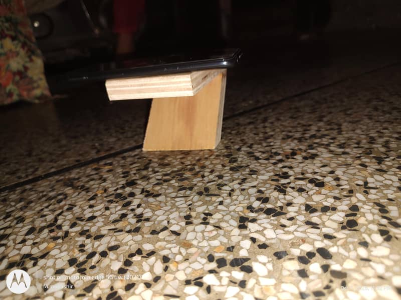 zero gravity mobile stand 2