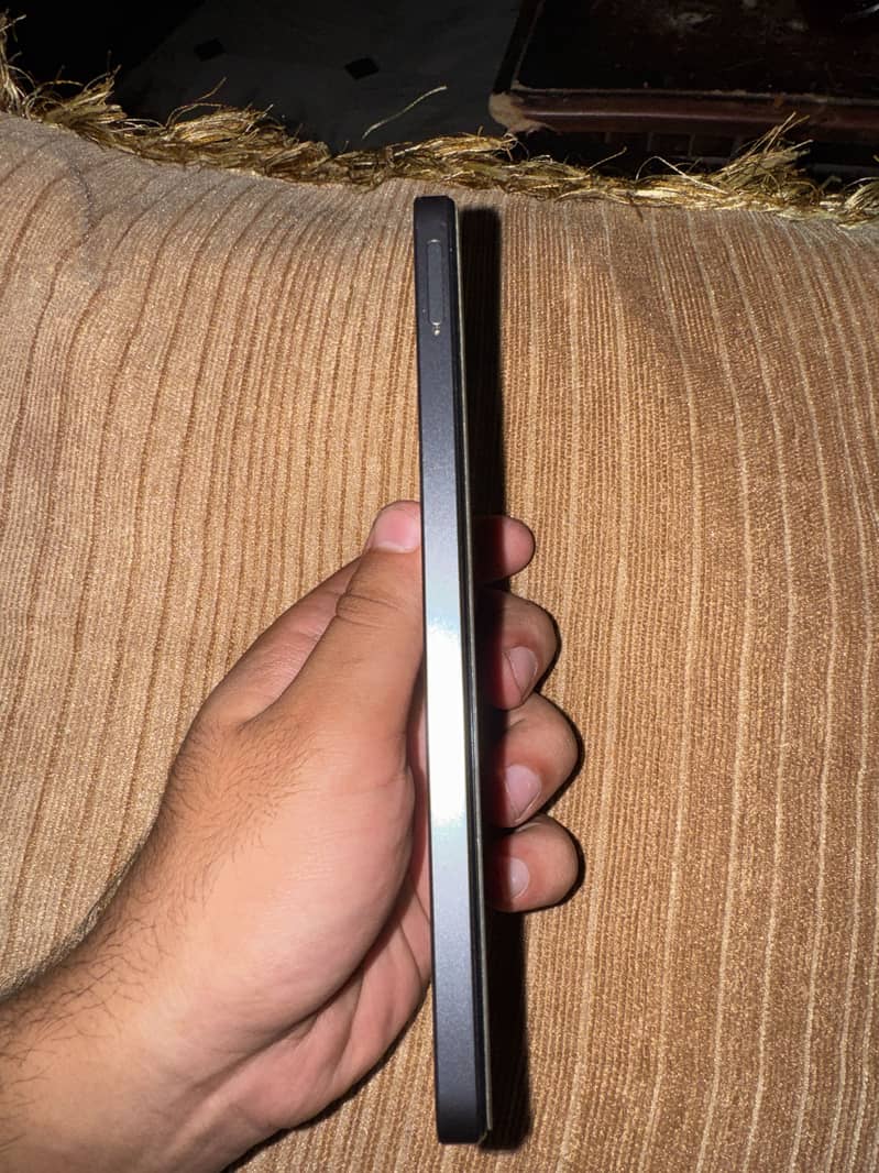 Realme Note 60x 4