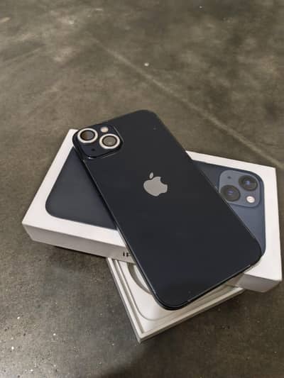 Apple iPhone 13
