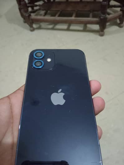 Apple iPhone 12
