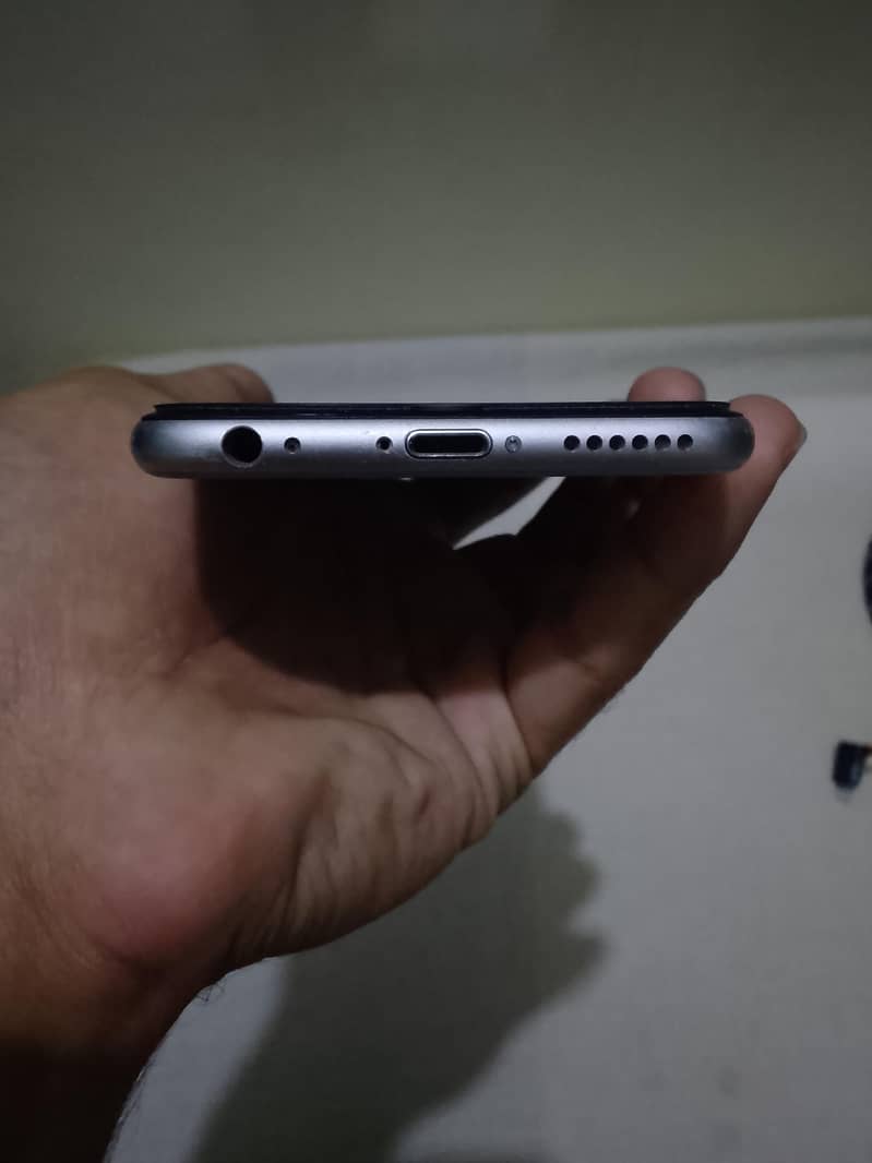 Apple iPhone 6 2