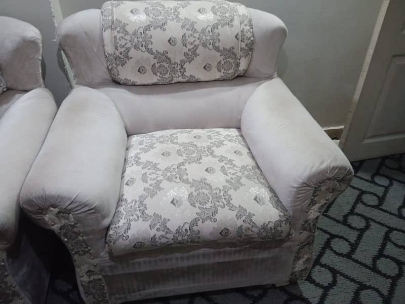 7 seater sofa set with  small table 1