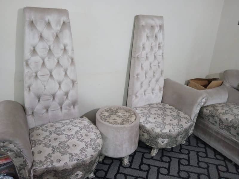 7 seater sofa set with  small table 2