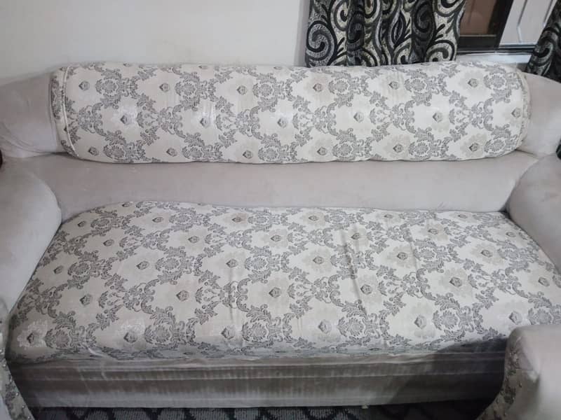 7 seater sofa set with  small table 3