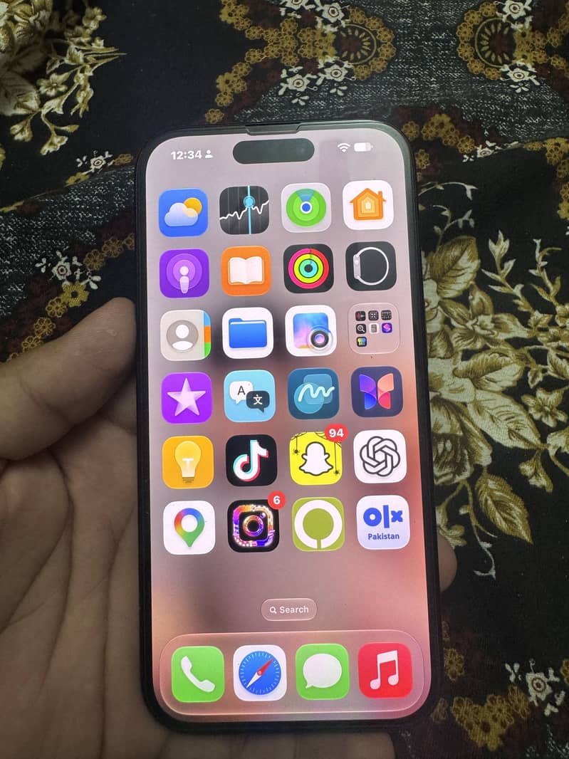 Apple iPhone 16 0