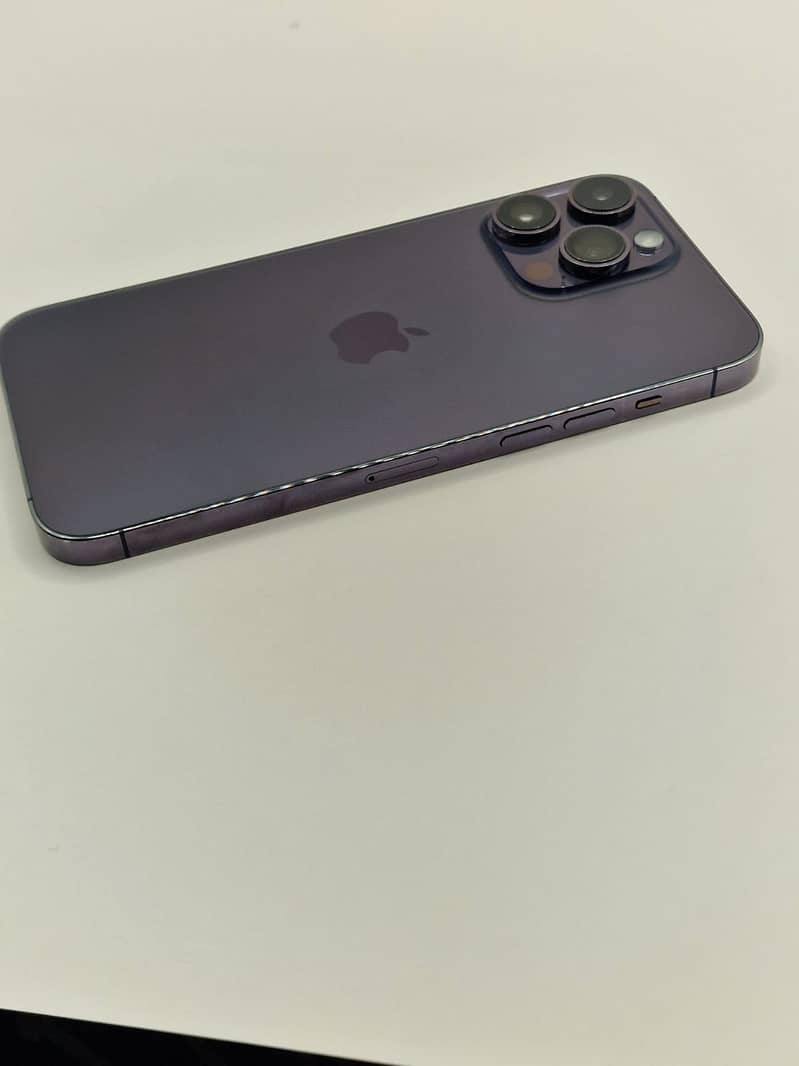 Apple iPhone 14 Pro Max 1