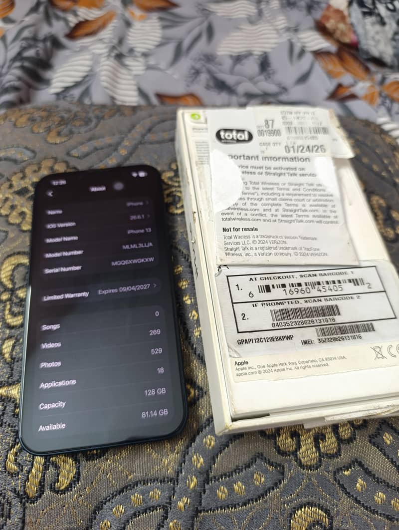 Apple iPhone 13 3