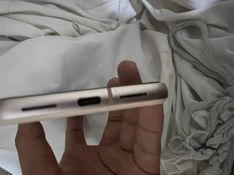 Google Pixel 8 3