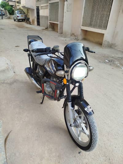 Suzuki GS 2016#0/3/1/7/0/0/2/4/6/2/9