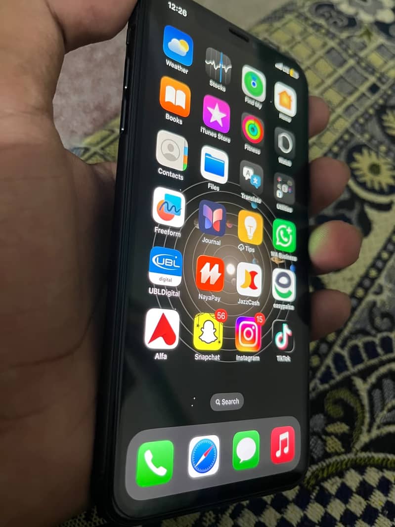 Apple iPhone XS Max 2