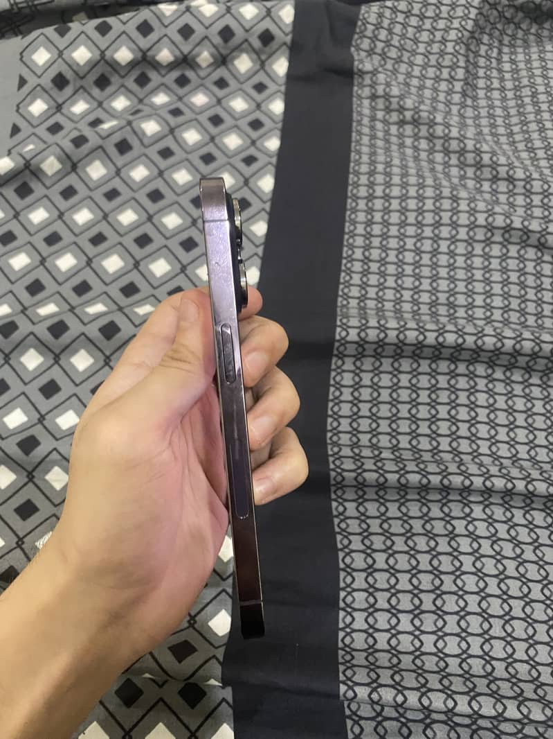 Iphone 14 pro jv 1