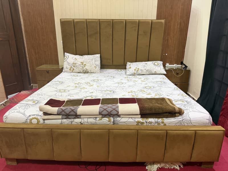 Double Bed 0
