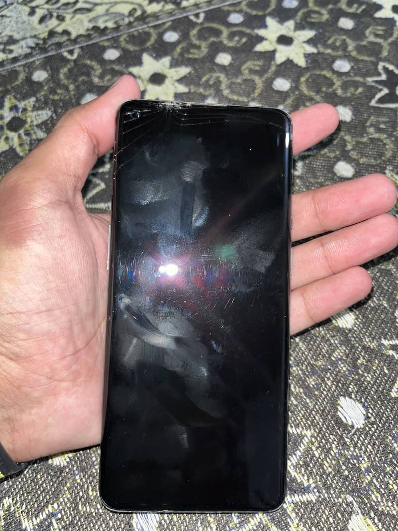 One Plus 9 Pro 0