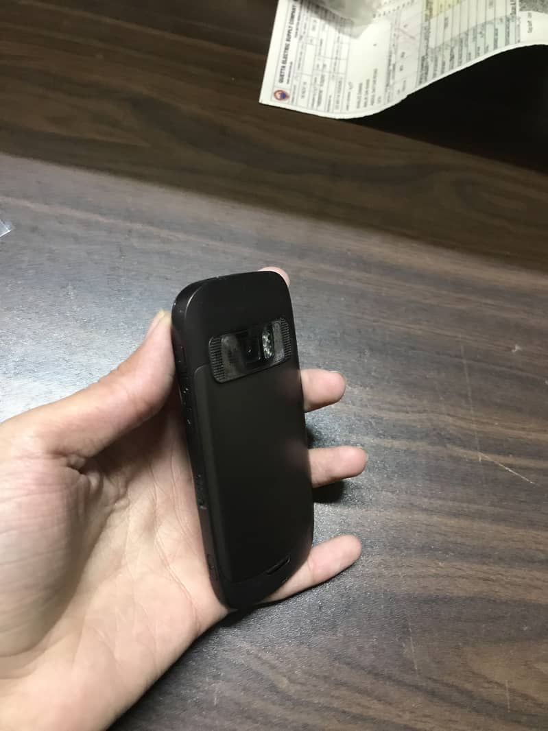 Nokia C7 2