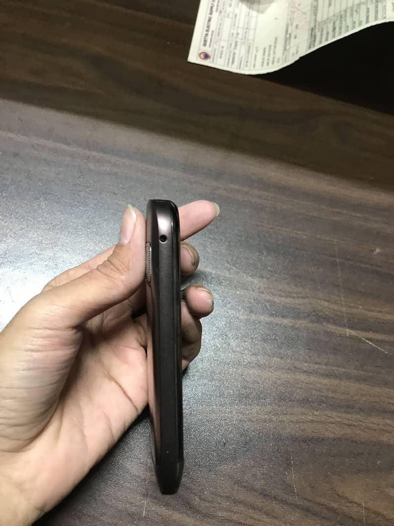 Nokia C7 3