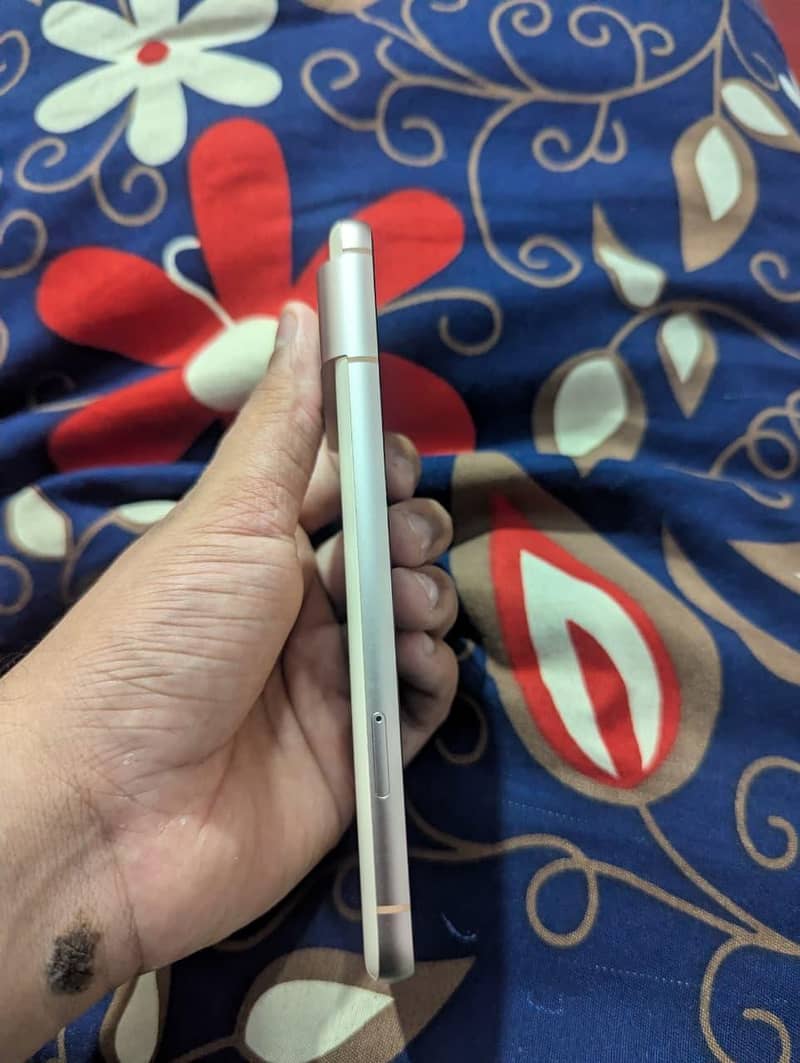 Google Pixel 8 5