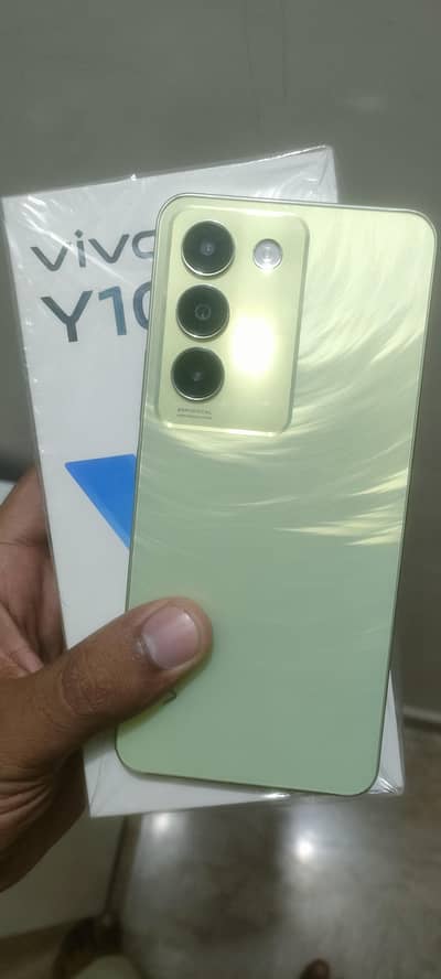 Vivo Y100