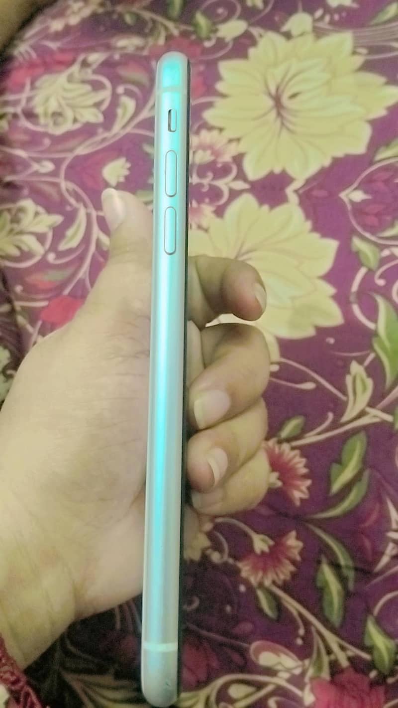 Apple iPhone XR 5
