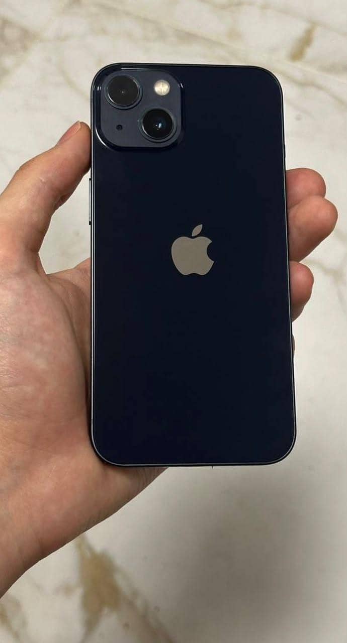 Apple iPhone 13 3