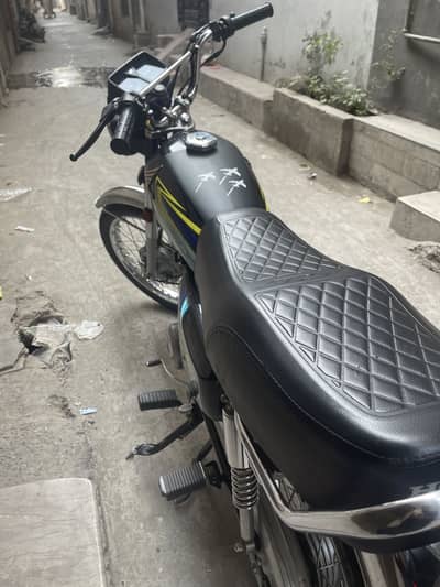 Honda cg125 2025/26 all ok 2026 ka sticker ha