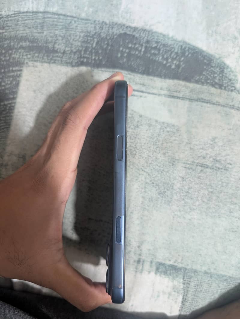 Apple iPhone 17 Pro Max 5