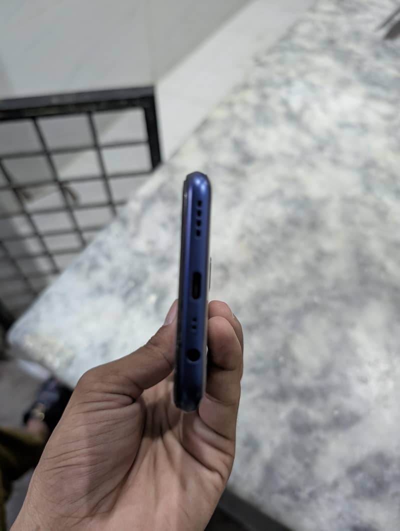 Realme 7i 4