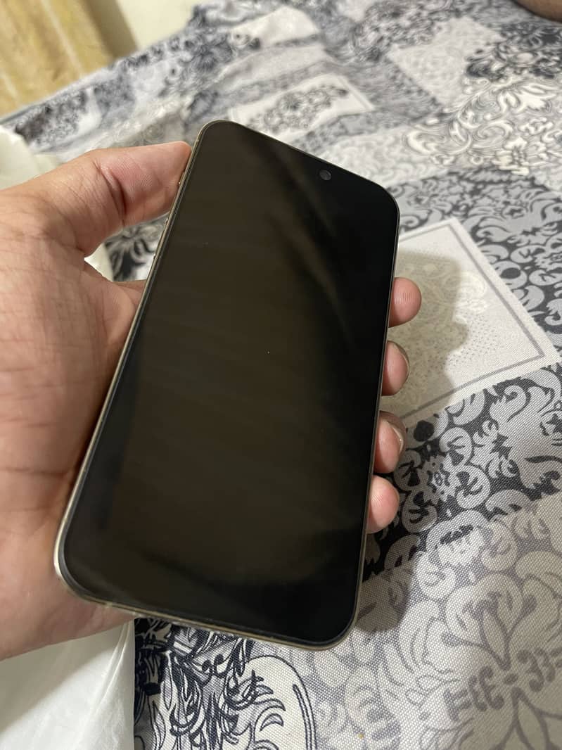 Apple iPhone 14 Pro Max 2