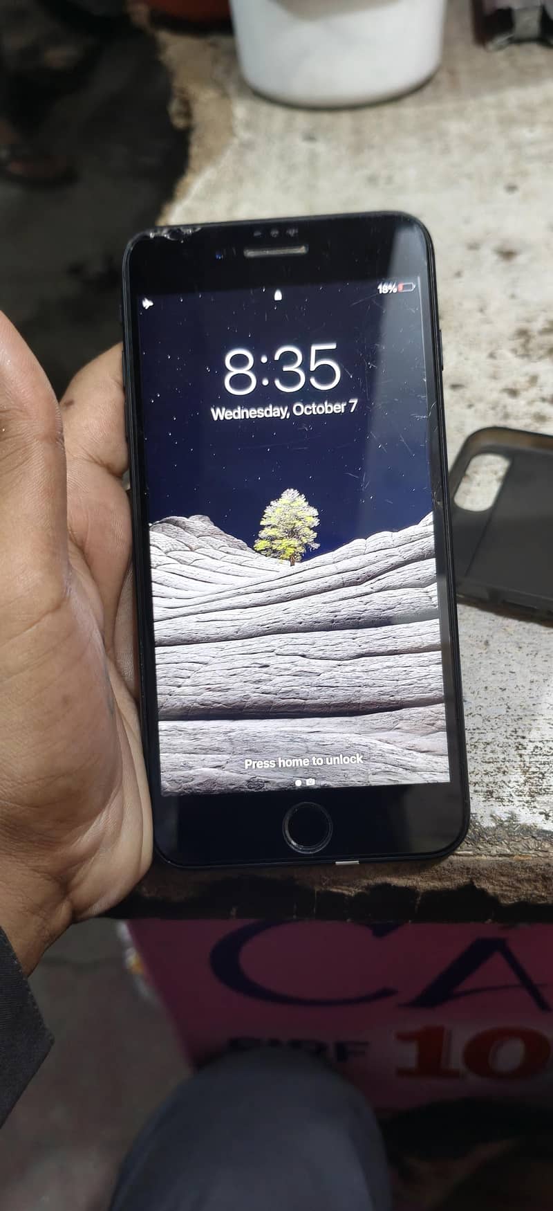 Apple iPhone 7 Plus 0
