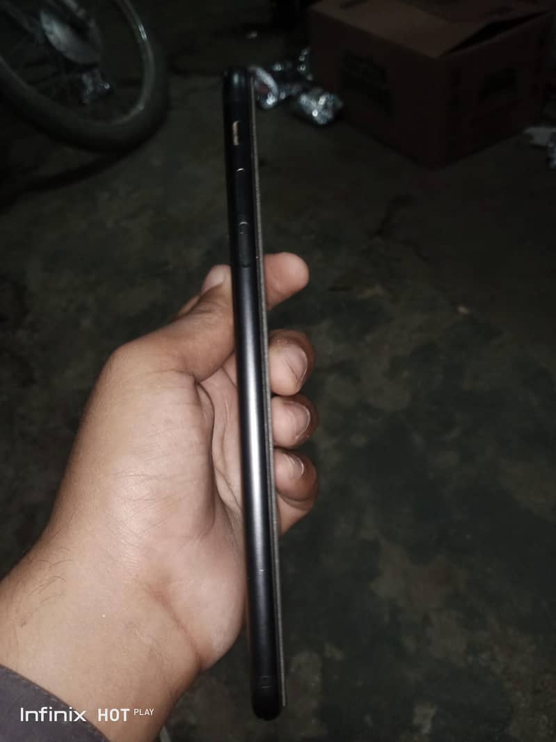 Apple iPhone 7 Plus 3