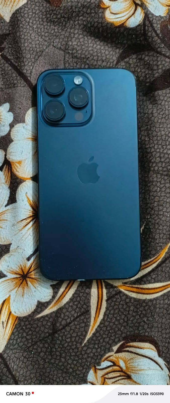 Apple iPhone 15 Pro 3