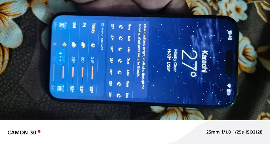 Apple iPhone 15 Pro 4