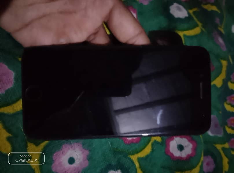 Apple iPhone 7 3