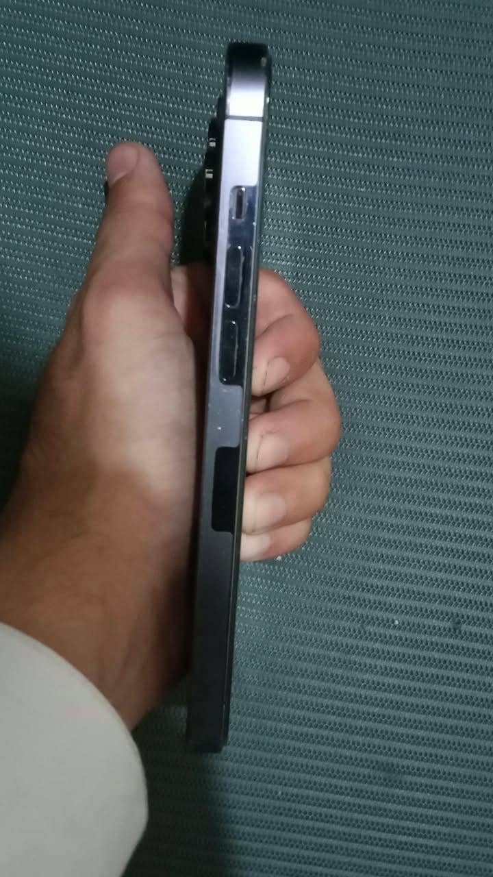 Apple iPhone 14 Pro 3