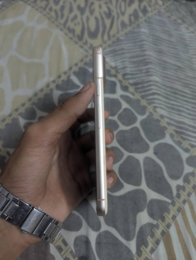 Google Pixel 8 2