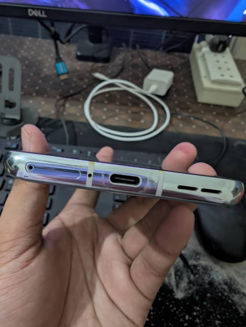 One Plus 9 Pro 12/256 8