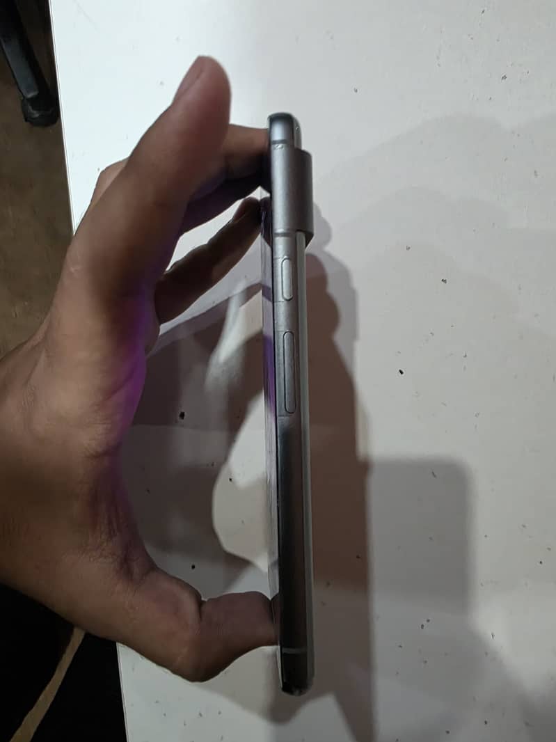 Google Pixel 8 3