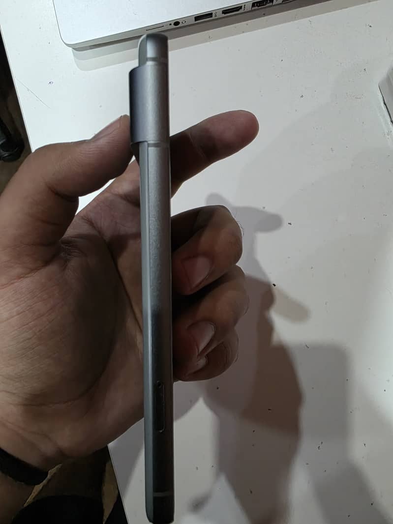 Google Pixel 8 5