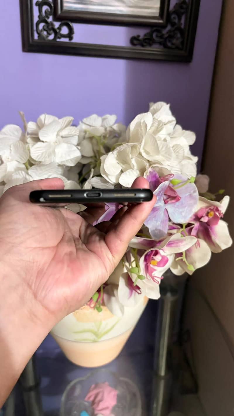 Google Pixel 4 XL read ad full 3