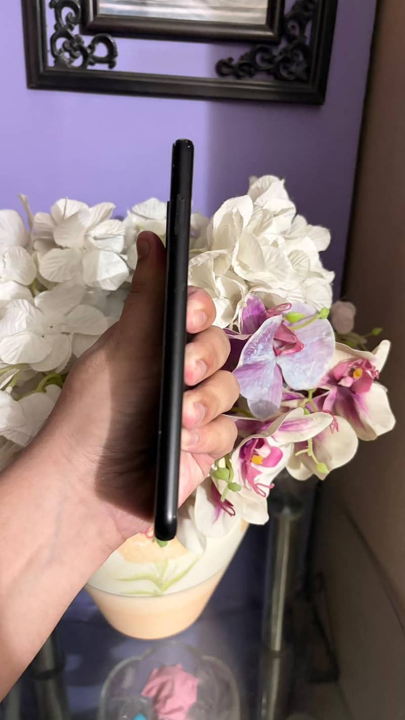 Google Pixel 4 XL read ad full 4